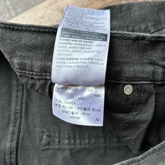 **BUNDLE** Levi's, AE, Abercrombie, Black/Blue/White Jean Shorts Casual Style - Picture 7 of 14